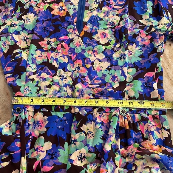 Yumi Kim Liz Tie Waist 100% Silk Floral Romper - Picture 5 of 11